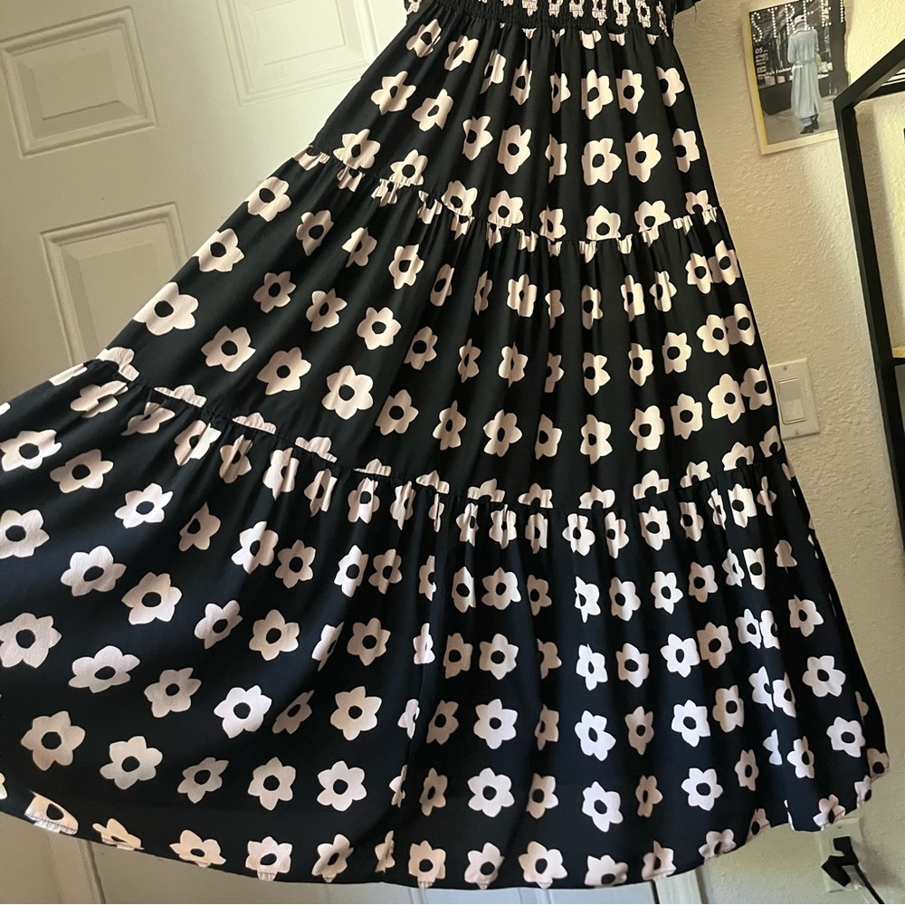 KITRI black pink floral smocked tiered short sleeve maxi dress - Picture 6 of 8